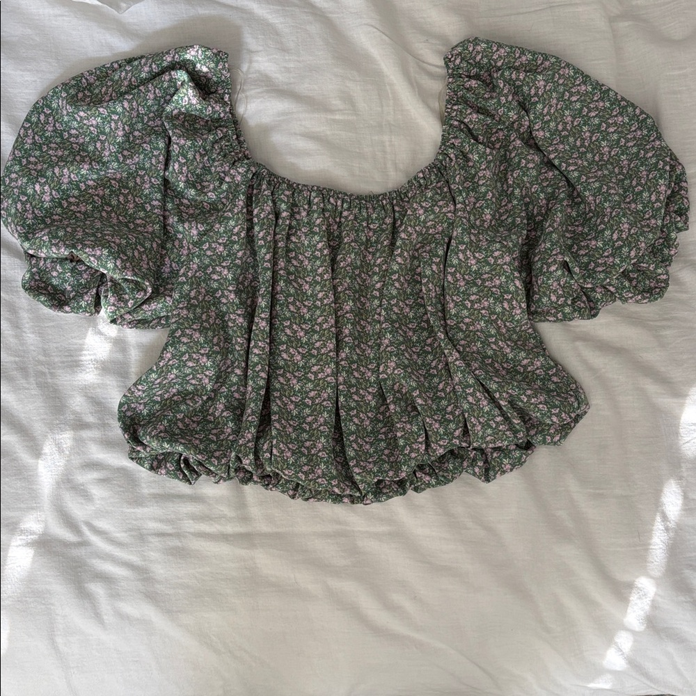 Green Floral Puff-Sleeve Crop Top